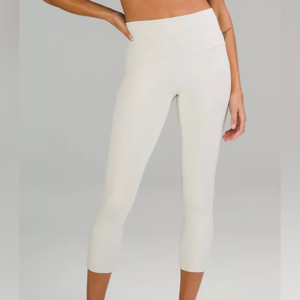 Lululemin Align High Rise Crop 23"